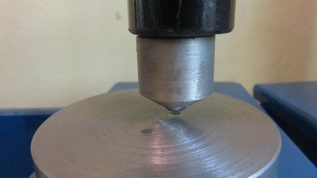 آزمون سختي برينل فولاد Brinell Hardness test 